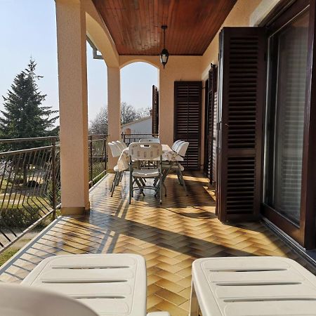 Apartment Poesia Porec Exterior photo